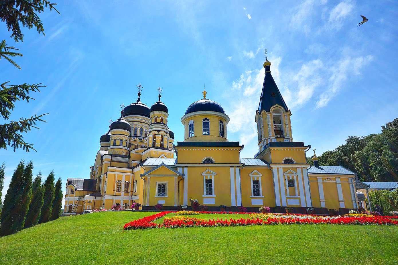 Hîncu Monastery